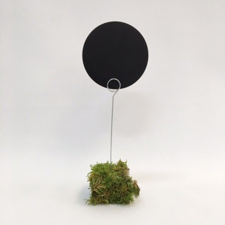 L'appui de la brochette métallique